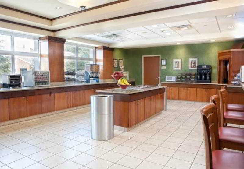 Hotel Fairfield & By Marriott