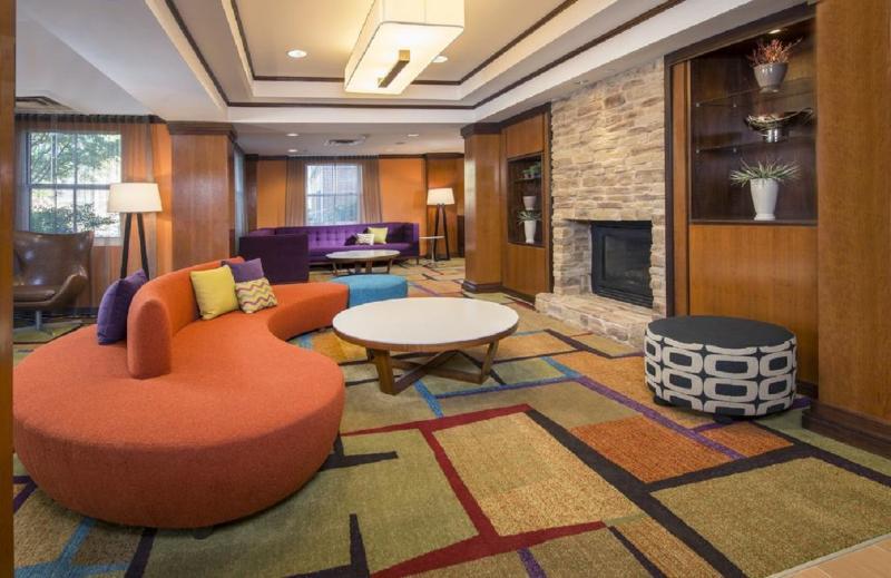 Hotel Fairfield & By Marriott 3*