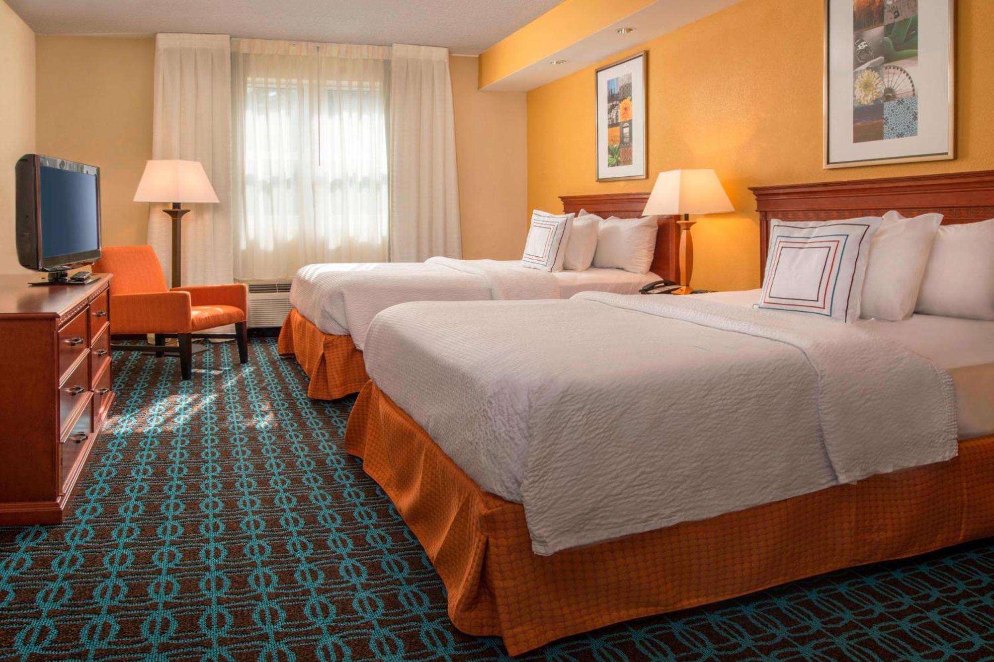 Fairfield & By Marriott Hotel 3*